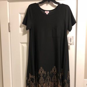 NWT Small elegant black Carly